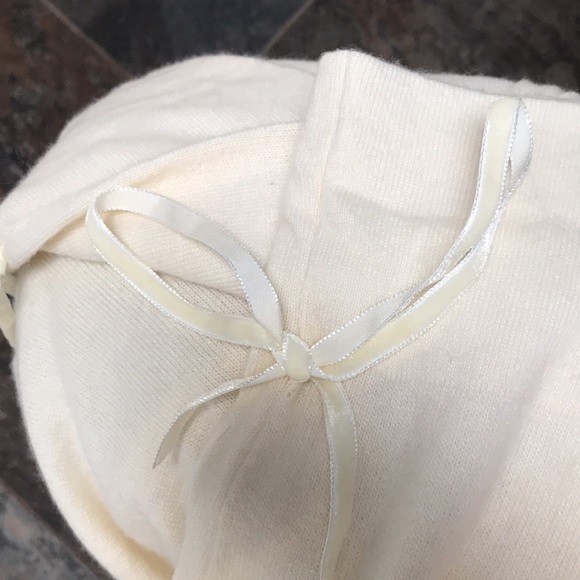 NWT-United Colors of Benetton- Cream wool/nylon and cashmere sweater. Size M - Picture 7 of 7